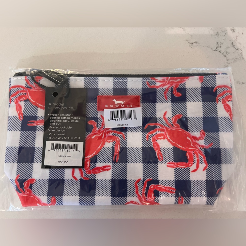 NEW WITH TAGS- Scout Twiggy bag in Clawsome print